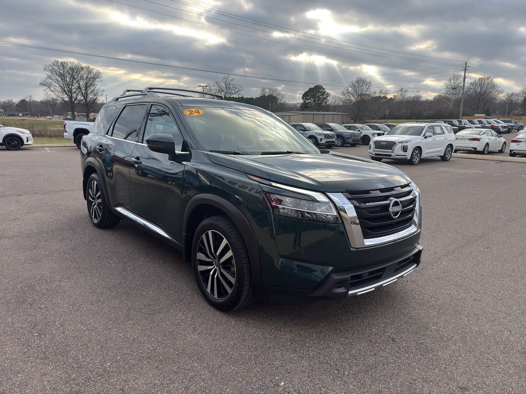 2024 Nissan Pathfinder Platinum