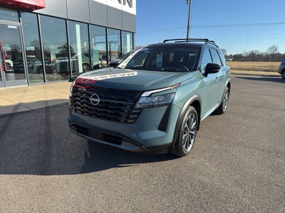 2026 Nissan Pathfinder Platinum