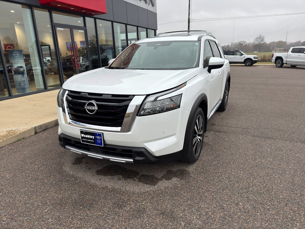 2025 Nissan Pathfinder Platinum