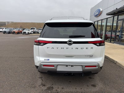 2025 Nissan Pathfinder Platinum