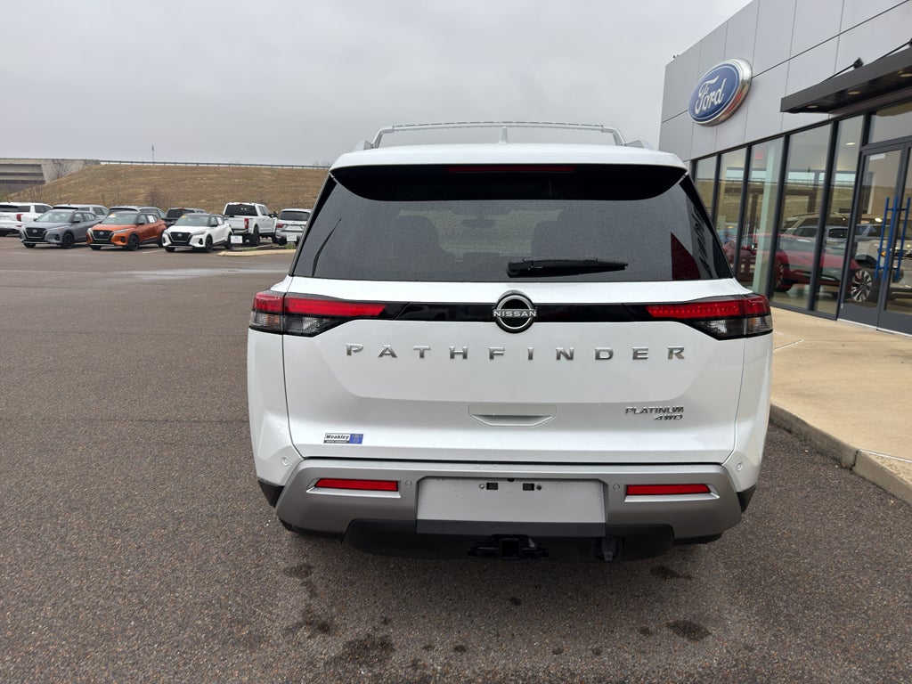 2025 Nissan Pathfinder Platinum