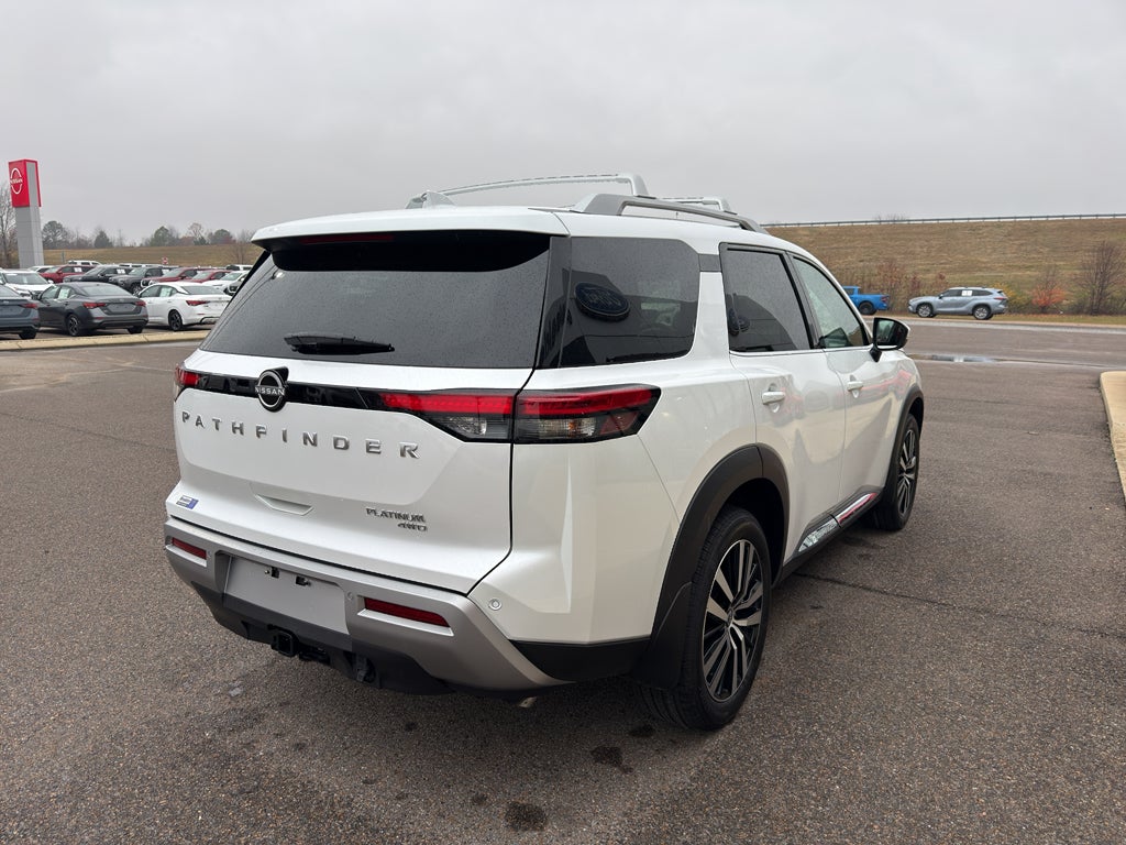 2025 Nissan Pathfinder Platinum