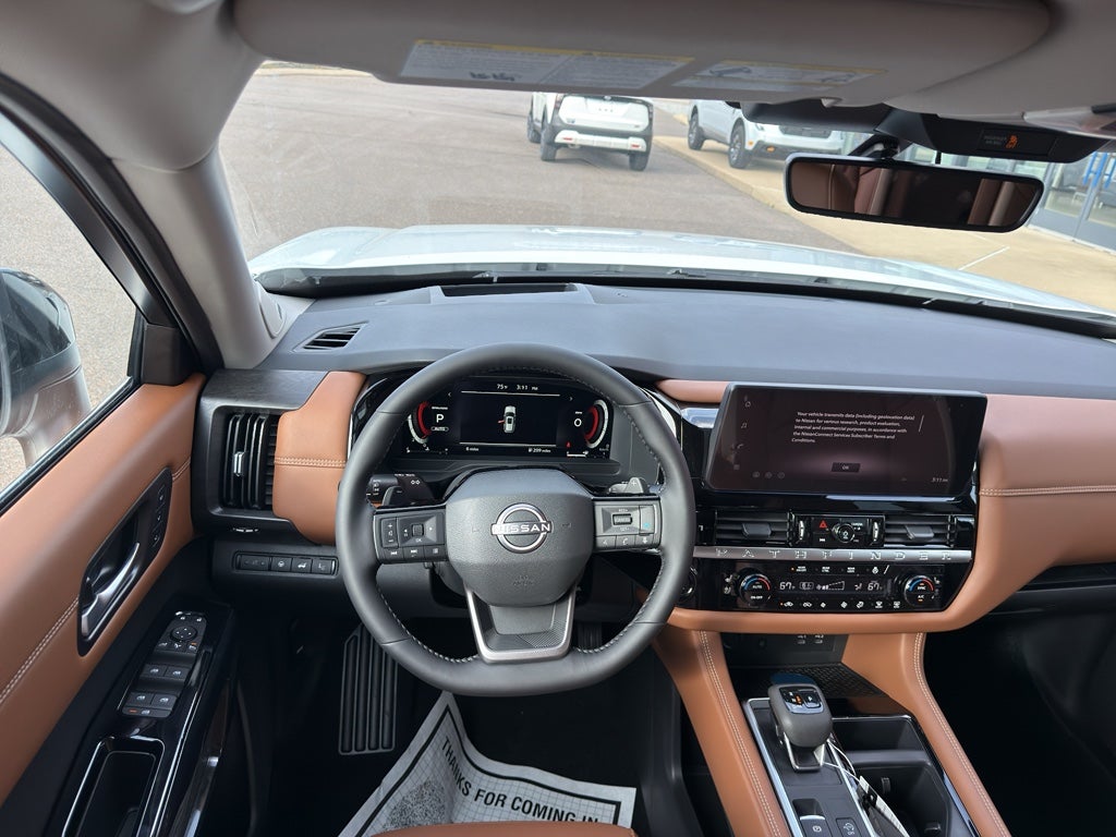 2026 Nissan Pathfinder Platinum