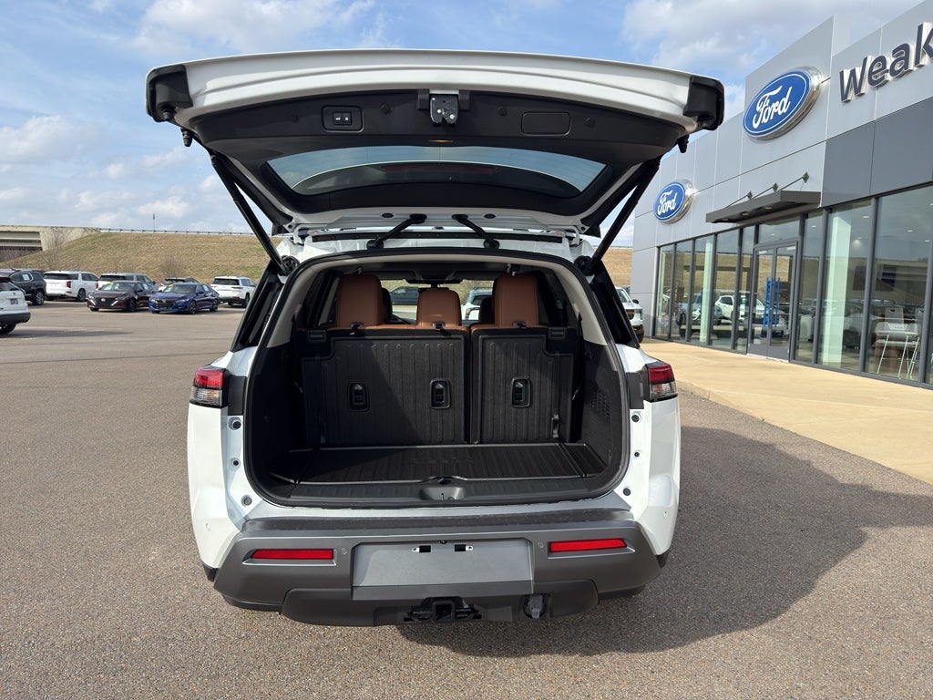 2026 Nissan Pathfinder Platinum