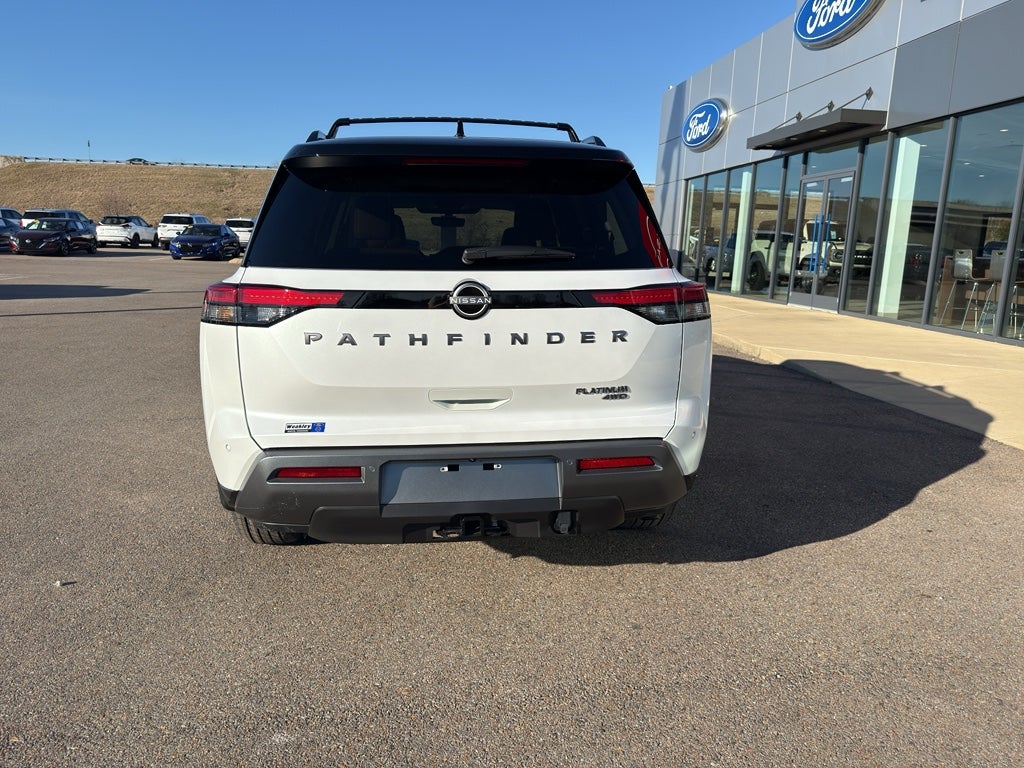 2026 Nissan Pathfinder Platinum