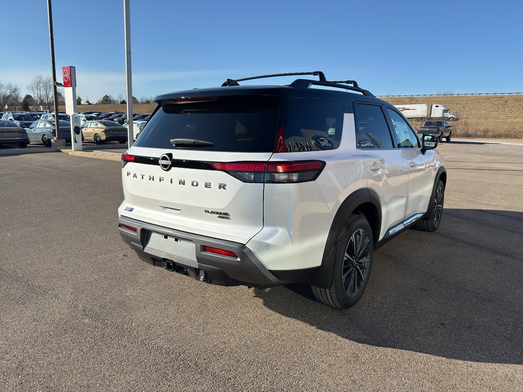 2026 Nissan Pathfinder Platinum