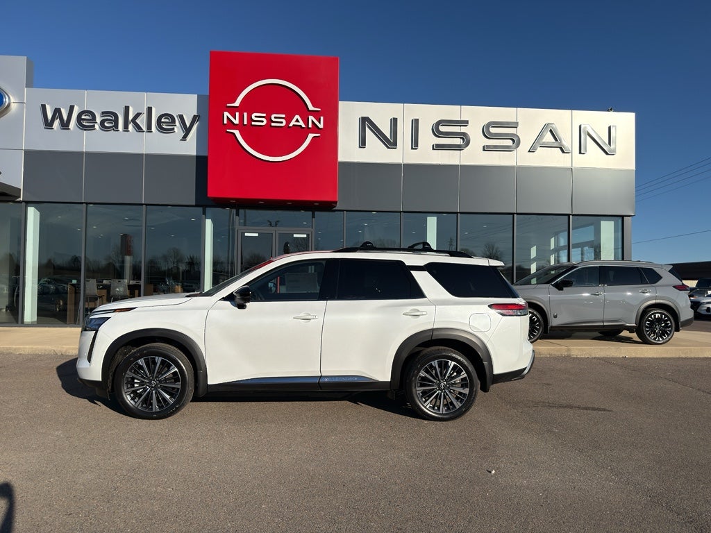 2026 Nissan Pathfinder Platinum