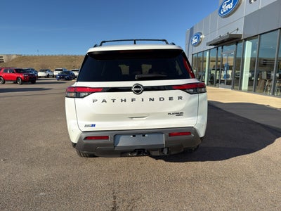 2026 Nissan Pathfinder Platinum