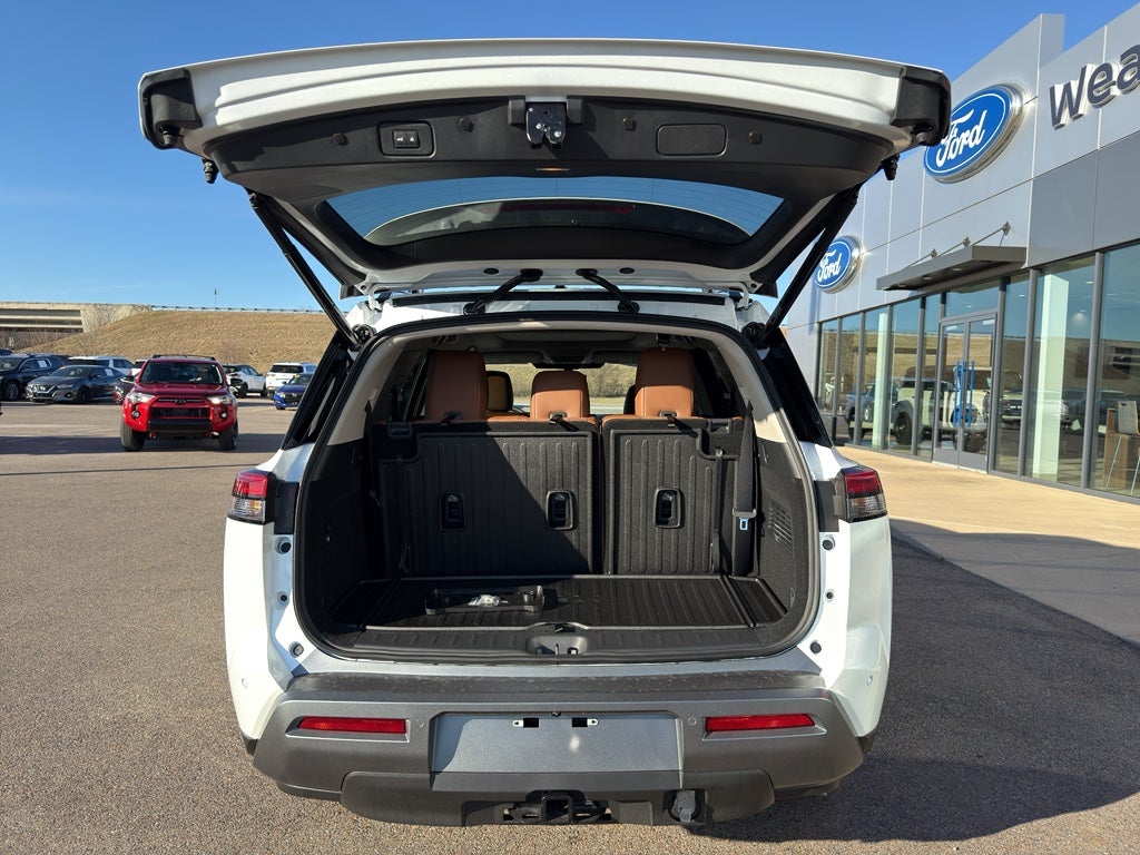 2026 Nissan Pathfinder Platinum