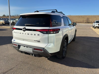2026 Nissan Pathfinder Platinum