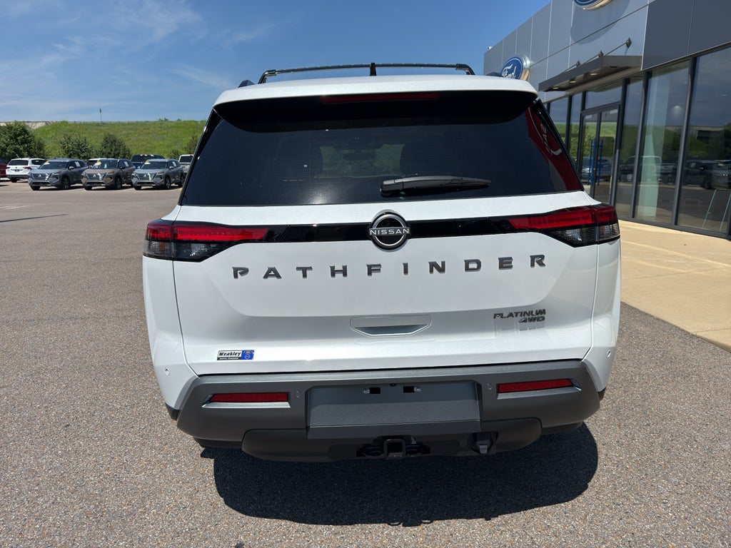 2026 Nissan Pathfinder Platinum