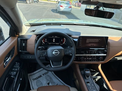 2026 Nissan Pathfinder Platinum