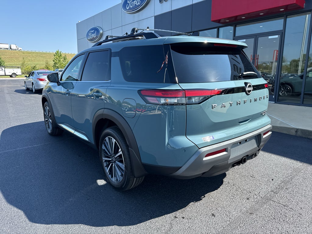 2026 Nissan Pathfinder Platinum
