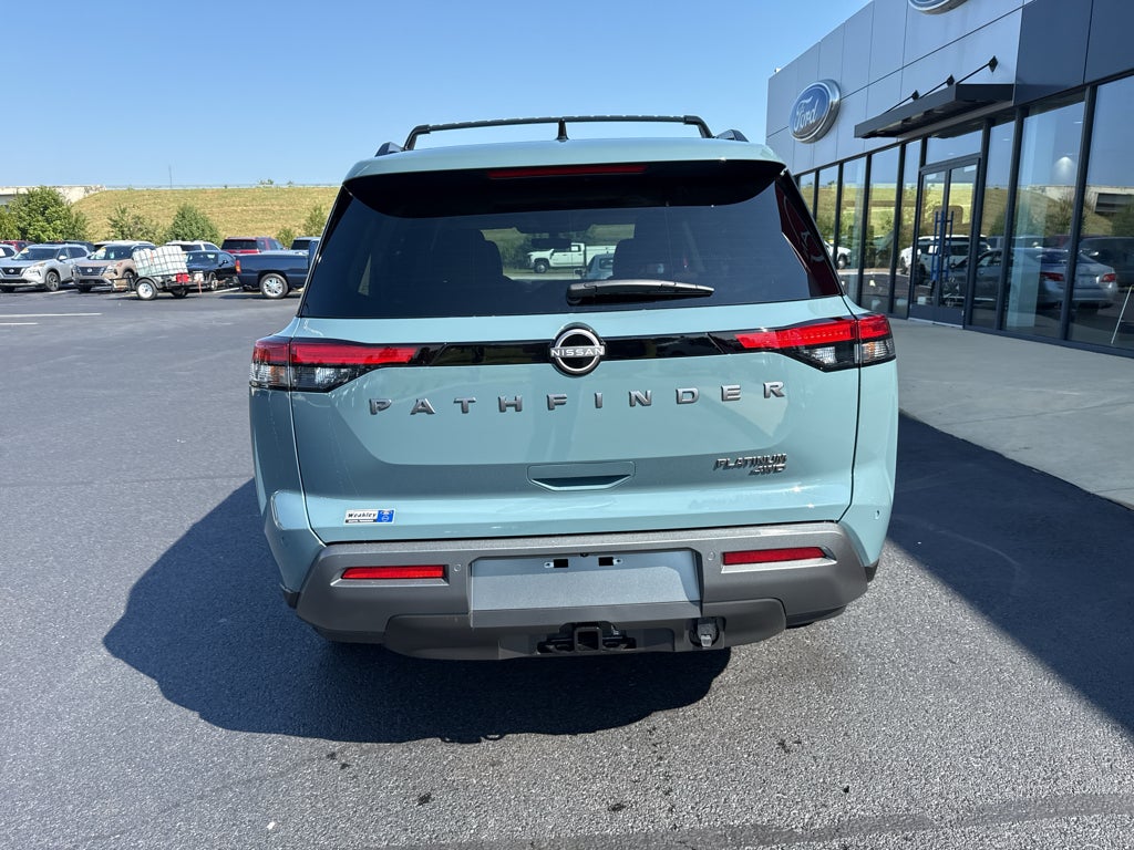 2026 Nissan Pathfinder Platinum