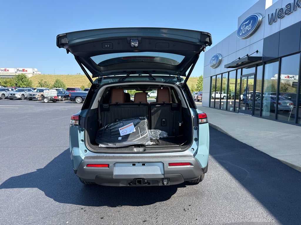 2026 Nissan Pathfinder Platinum