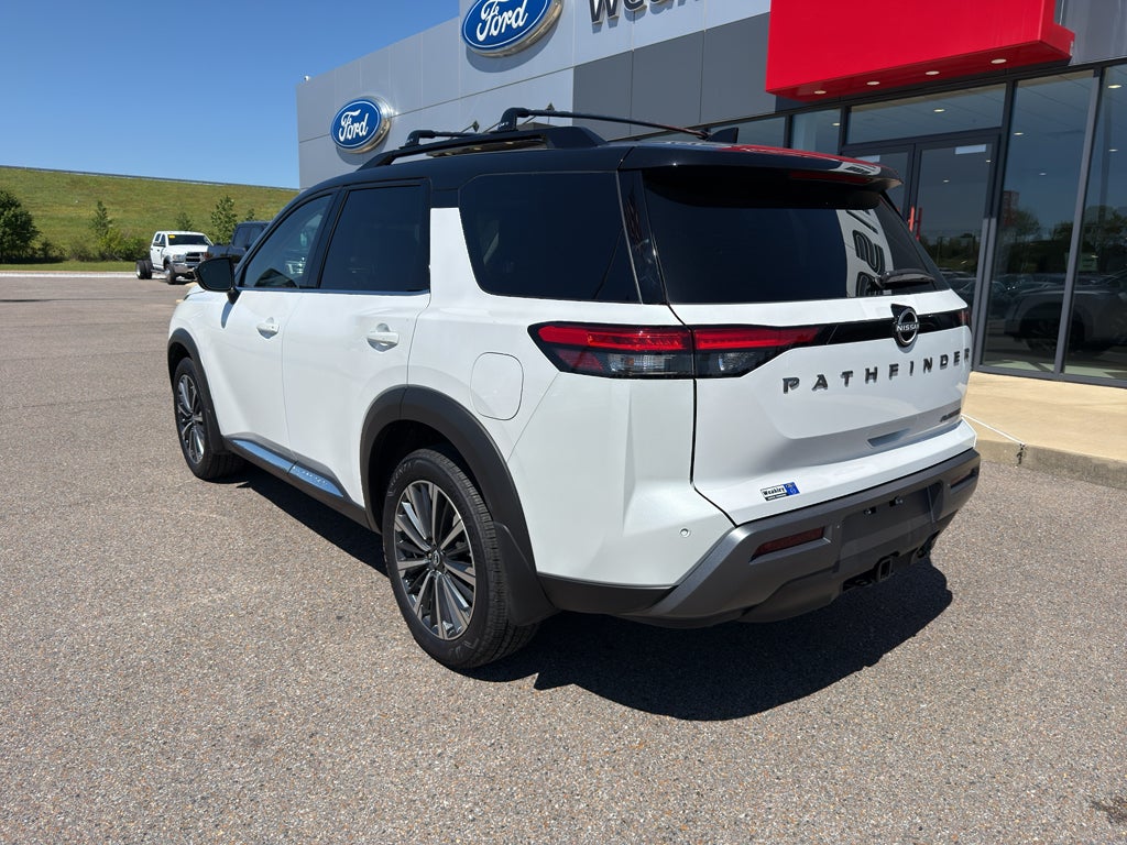 2026 Nissan Pathfinder Platinum