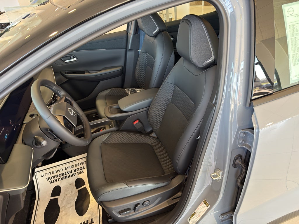 2026 Nissan LEAF Platinum+