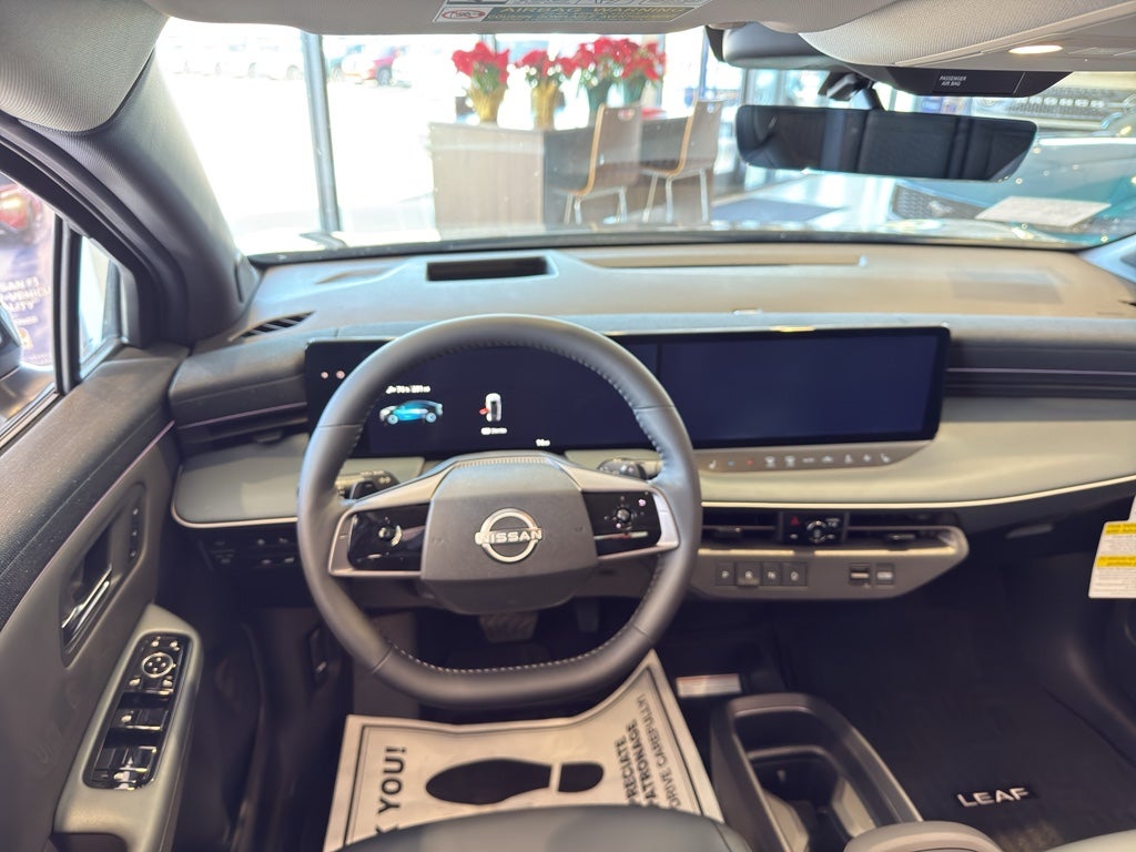 2026 Nissan LEAF Platinum+