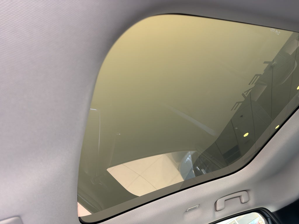 2026 Nissan LEAF Platinum+