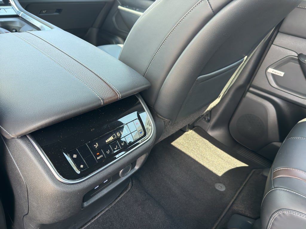 2025 Nissan Armada SL