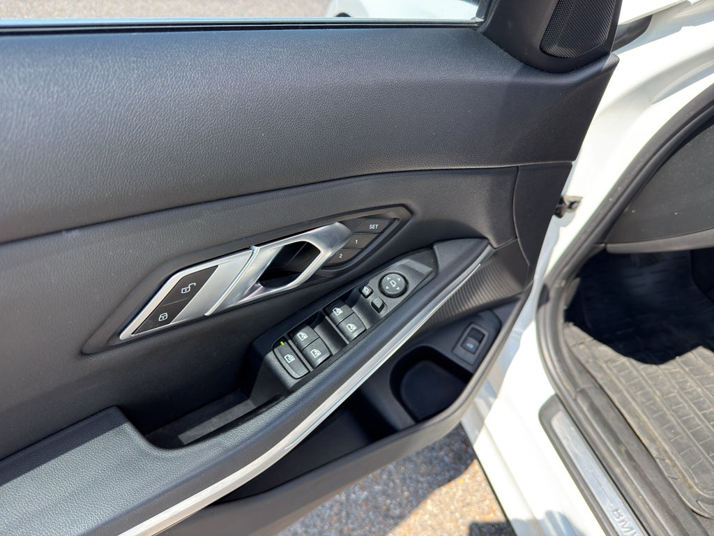 2020 BMW 3 series 330i xDrive