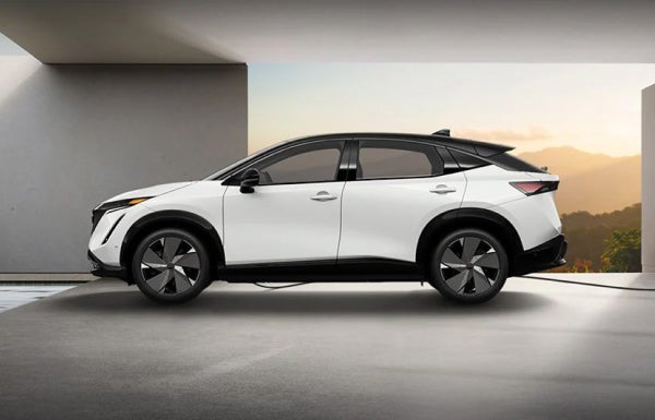 Weakley Nissan in Martin TN